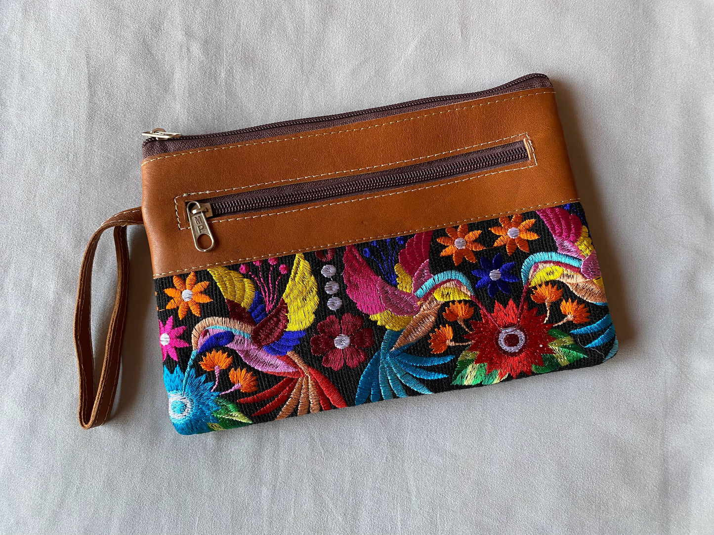 .Handbag - Embroidered Wallet Handbag