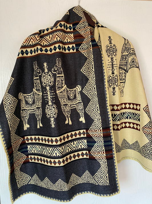 ReversibleTable Runner -  Llama Design