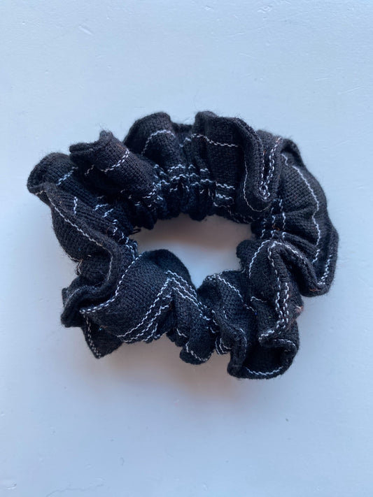 Ecuadorian Cloth Hair scrunchie - Black/White